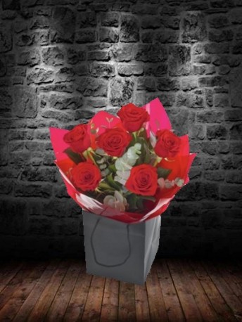 6 Red Roses & Foilage