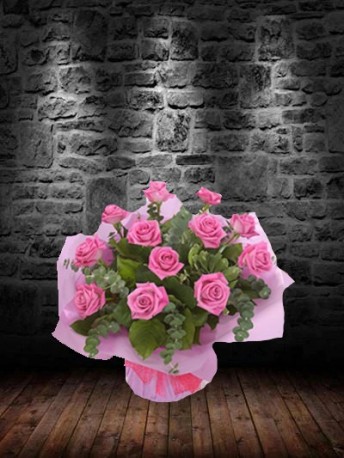 12 Pink Roses