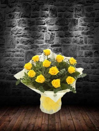 12 Yellow Roses